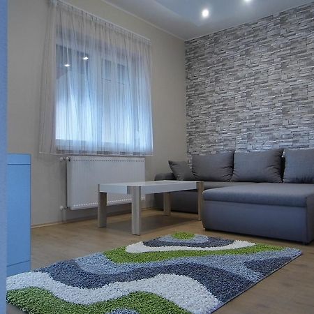 Alfa Apartman Sarvar Room photo