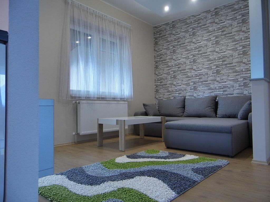 Alfa Apartman Sarvar Room photo